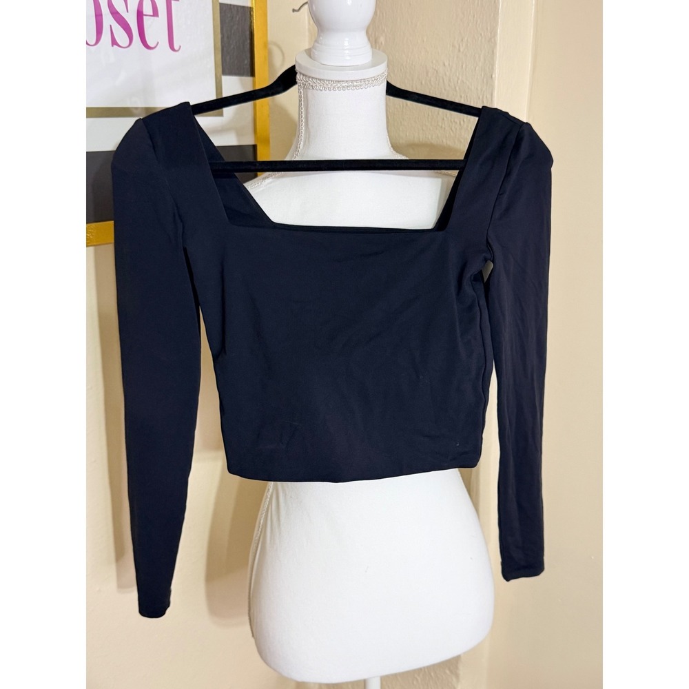 Babaton Contour Squareneck Long Sleeve Crop Top Black Small Aritzia
